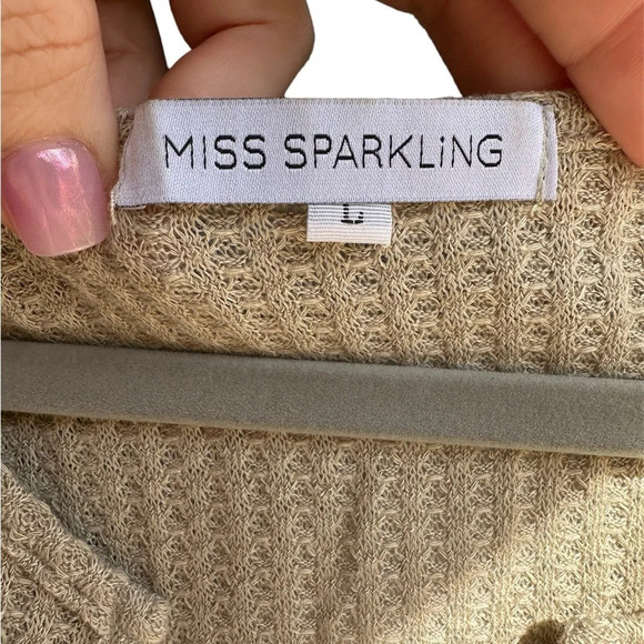 Leopard Sage Green Waffle V-neck Long Sleeve Top Size Large Casual - Picture 5 of 6